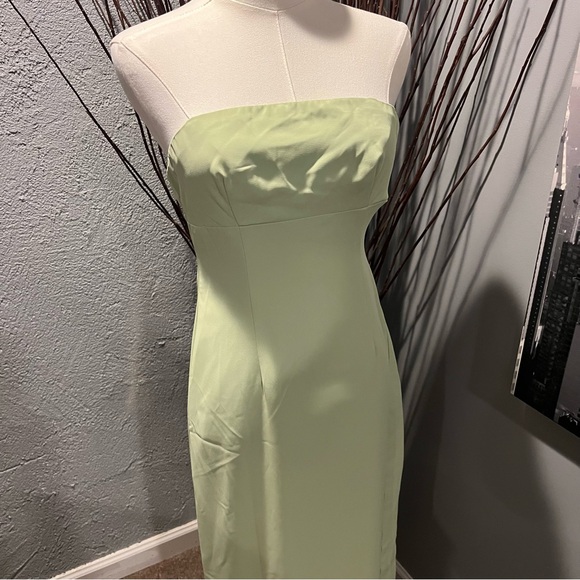 🌺NWT BEGINNINGS BOUTIQUE LENORA GREEN STRAPLESS DRESS SIZE 2🌺 - Picture 3 of 7